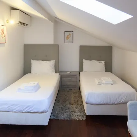 Flh Chiado Artsy Duplex Appartamento Lisbona